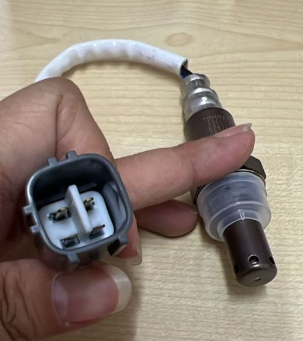 Perodua Axia 2023-2025 Rear O2 Sensor / Oxygen Sensor 89465-BZ670 | Shopee Malaysia 线长300 双槽